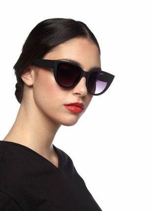 Okkia Silvia dames zonnebril zwart montuur modieus italiaanse bril ok020