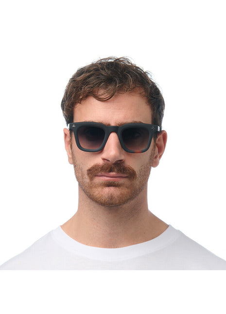 OK068B3H-GR Okkia Firenze heren zonnebril zwart havana, groene glazen