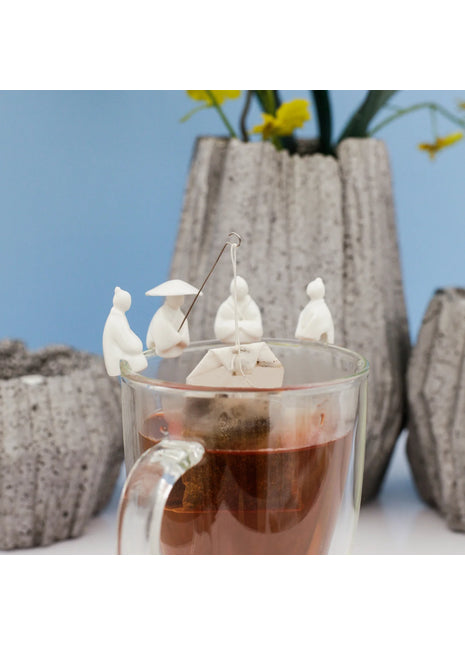 CU127 Kikkerland Fishermen 4 theezakjeshouder