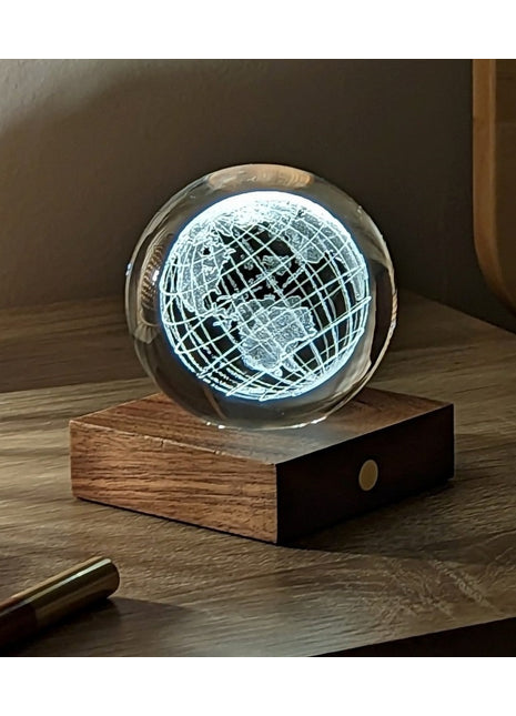 GO25WO - Ginko Design Amber Crystal Light 3D laser wereld globe