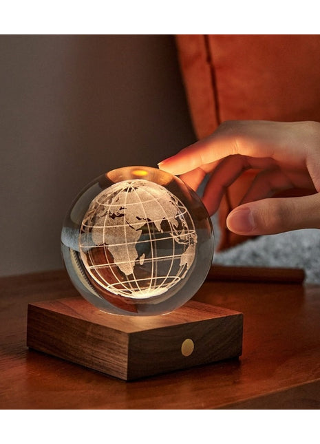 GO25WO - Ginko Design Amber Crystal Light 3D laser wereld globe