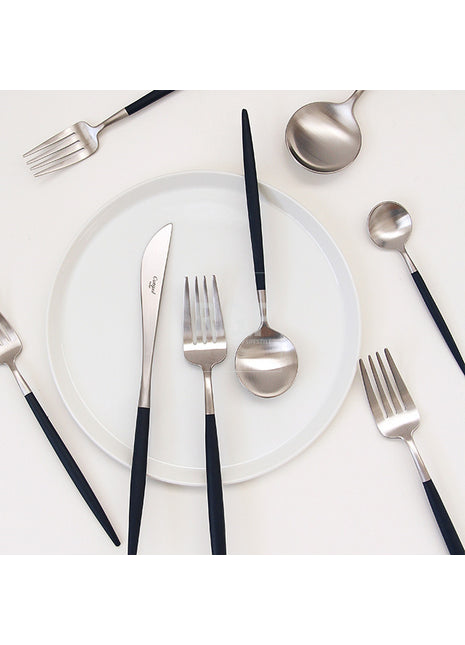 Cutipol Goa saladecouvert / saladebestek mat RVS zwart