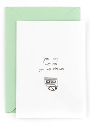 Ansichtkaart / Wenskaart - verjaardag - niet oud maar vintage