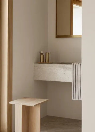 Blomus Engawa bijzettafel / hocker eiken 35x35 68345