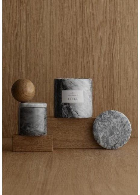 66925 Blomus Frable Tonga geurkaars marmer small sharkskin66925 Blomus Frable Tonga geurkaars marmer small sharkskin