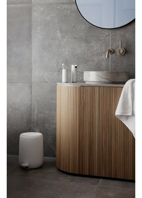 Blomus Sono pedaalemmer 5 liter soft close magnet