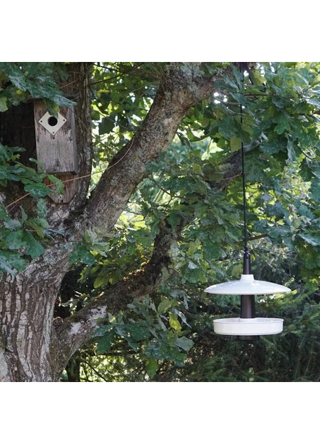 7340276 Born in Sweden Nam Nam vogel voederhuis wit