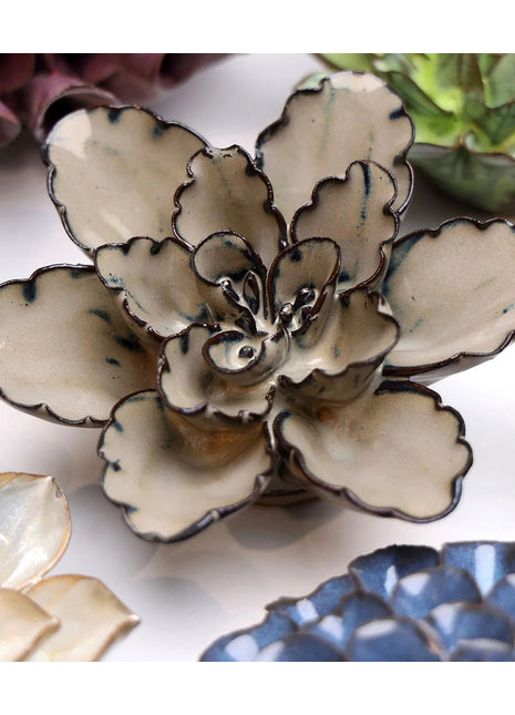 JA05 Chive ceramics Latte Empress Lotus