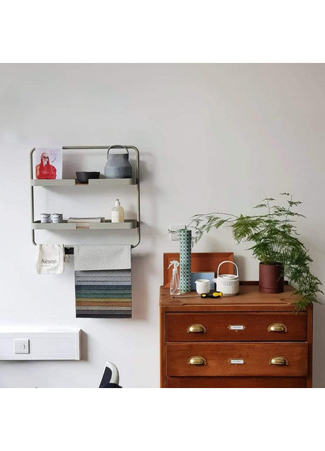 DB-B0051-G DesignBite Big Hug wandrek shelf low - metaal - grijs