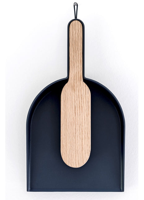 Designbite stoffer en blik / handveger - blauw / eiken