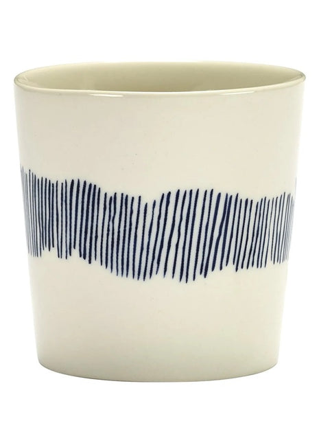 B8921018B Serax Feast Ottolenghi koffiemok wit swirl strepen