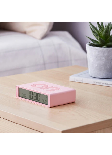 LR157P4 LEXON Flip Classic digitale oplaadbare wekker on/off roze