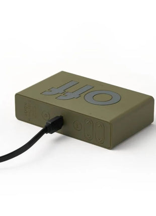 LR157K9 LEXON Flip Classic digitale oplaadbare wekker on/off kaki