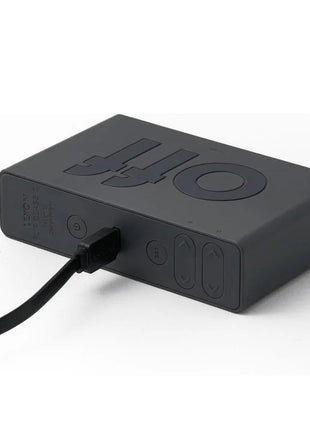 LR157N0 LEXON Flip Classic digitale oplaadbare wekker on/off zwart