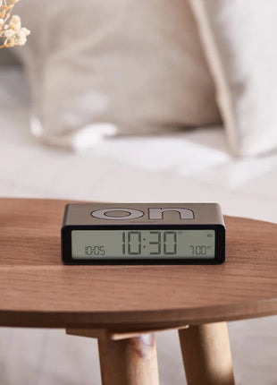 LR157N0 LEXON Flip Classic digitale oplaadbare wekker on/off zwart