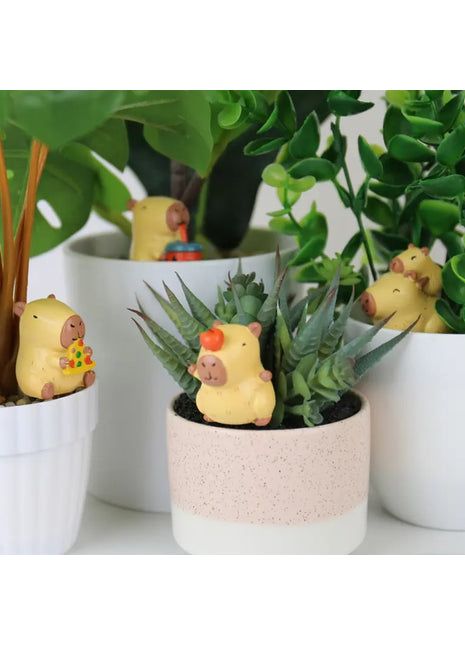 110044 Gift Republic Plant Markers - Capybara
