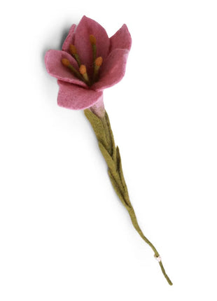 Gry & Sif Trompet Lelie dusty red vilten bloem