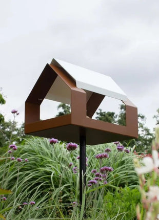 Heeej Barn vogelvoederhuis op paal bruin