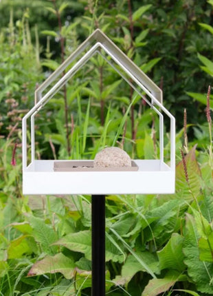 Heeej Barn vogelvoederhuis / birdfeeder op paal zand