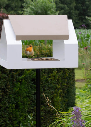 Heeej Barn vogelvoederhuis / birdfeeder op paal zand