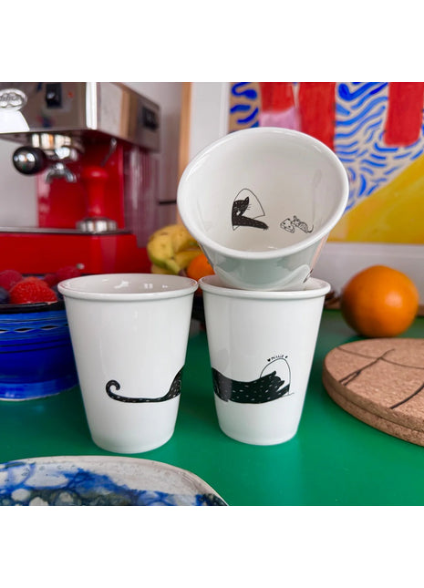 Helen B mok / beker millie vanillie kat poes