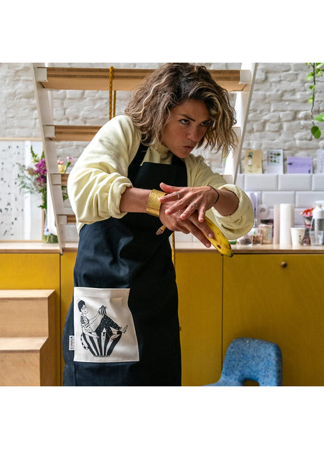 Helen B schort / keukenschort apron zwart coffee addict