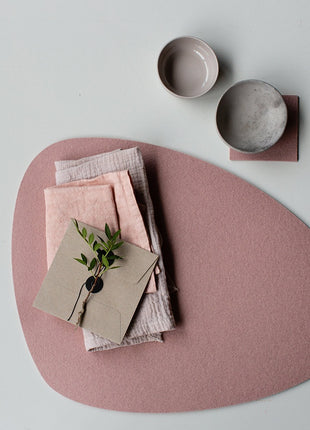 HEY-SIGN Stone vilten placemat peper 44x38 5mm