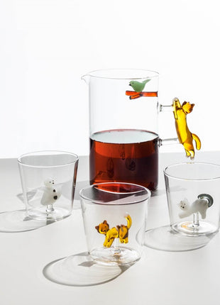 Ichendorf tabby cat - poes drinkglas wit grijze staart