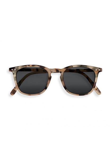 IZIPIZI #E SUN zonnebril trapeze light tortoise