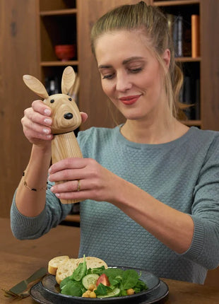 018699 Leonardo Cucina pepermolen / zoutmolen houten konijn