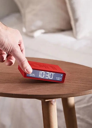 LEXON Flip Classic oplaadbare wekker on/off rood