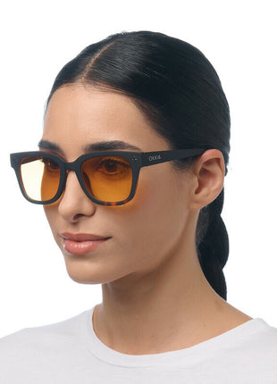 OK012B3H-YE OKKIA Giovanni zonnebril unisex zwart havana gele glazen