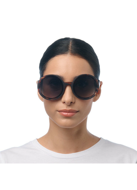 OK014 OKKIA Monica dames zonnebril classic havana groene glazen