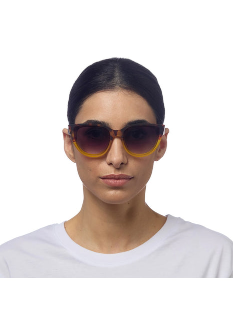 ok020 Okkia Silvia dames zonnebril havana geel