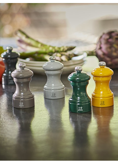 42097 Peugeot Saveurs Bistro zoutmolen gelakt hout taupe grijs 10 cm