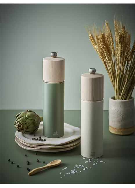 44275 Peugeot Boreal pepermolen varen groen 21 cm