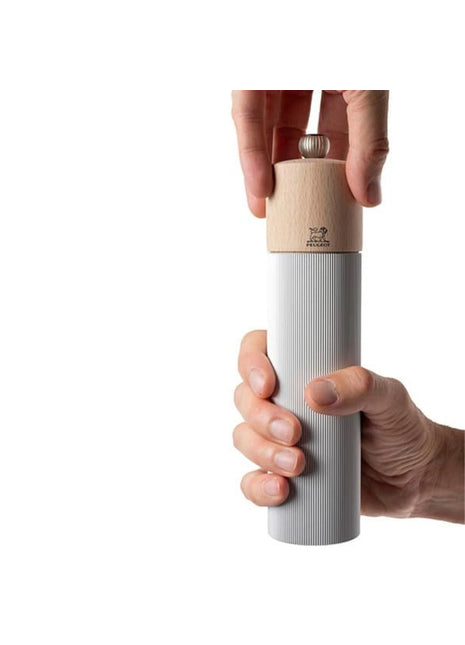 44862 Peugeot Line houten pepermolen aluminium natural 22cm