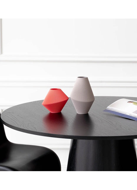 Recozy Cone 2 vaas - duurzame bloemenvaas maanlicht grijs