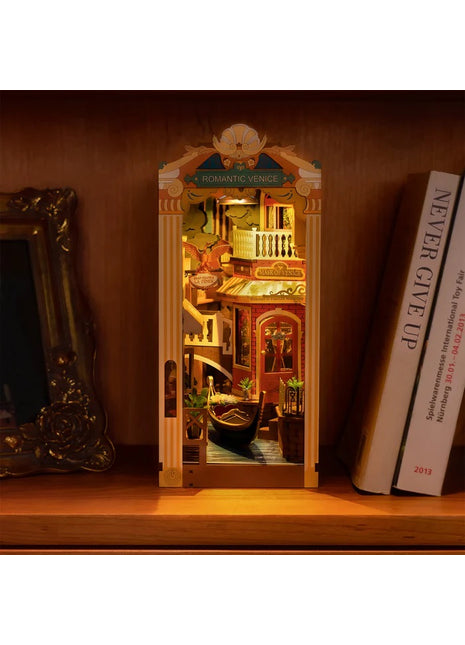 Robotime Rolie Book Nook Romantic Venice - TGB08