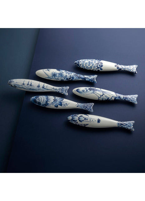Royal Delft Blue Herring Peacock Scales - haring