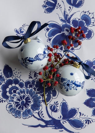 07000230 Royal Delft kerstbal Delft delftsblauw