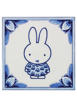46201000 Royal Delft - Tegel Nijntje met tulpen shirt Dick Bruna