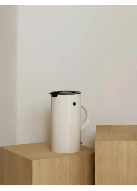 890-8 Stelton EM77 elektrische waterkoker 1.5 L zand