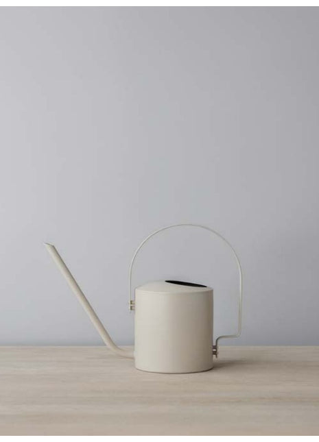 100-18 Stelton Original plantengieter 1.7L mat zand