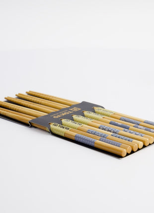 8216 Tokyo Design Studio Blue sushi eetstokjes B-157A