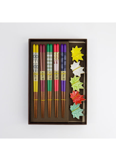 20902 Tokyo Design Studio eetstokjes kado set maple leaf 10 delig