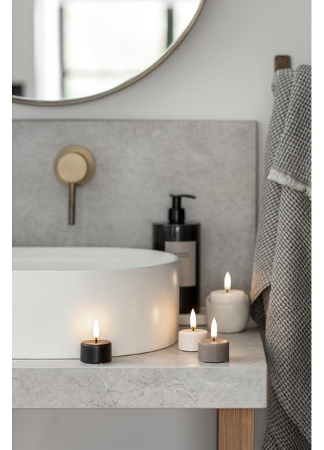 Uyuni theelicht LED 400 zwart wax 4 cm - remote ready