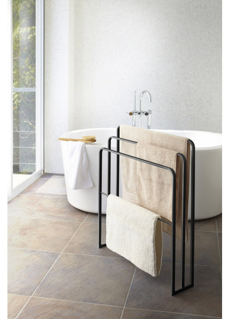 04980 - Yamazaki handdoekenrek - tower 3 stangen zwart