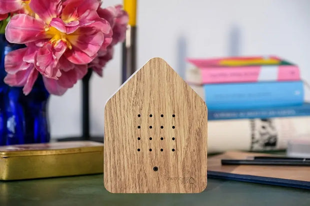 Zwitscherbox eiken - vogelhuisje met sensor van Relaxound