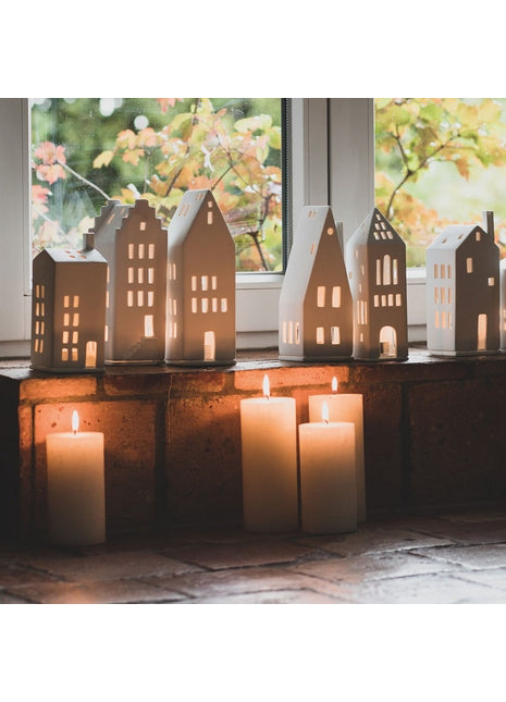 Räder theelicht huis met grote deur wit 10846